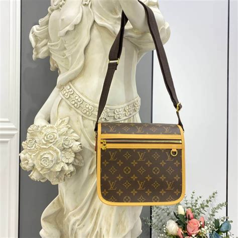 louis vuitton monogram messenger pm bosphore m40106 women's shou 800000076956000|Louis Vuitton Monogram Bosphore Messenger PM .